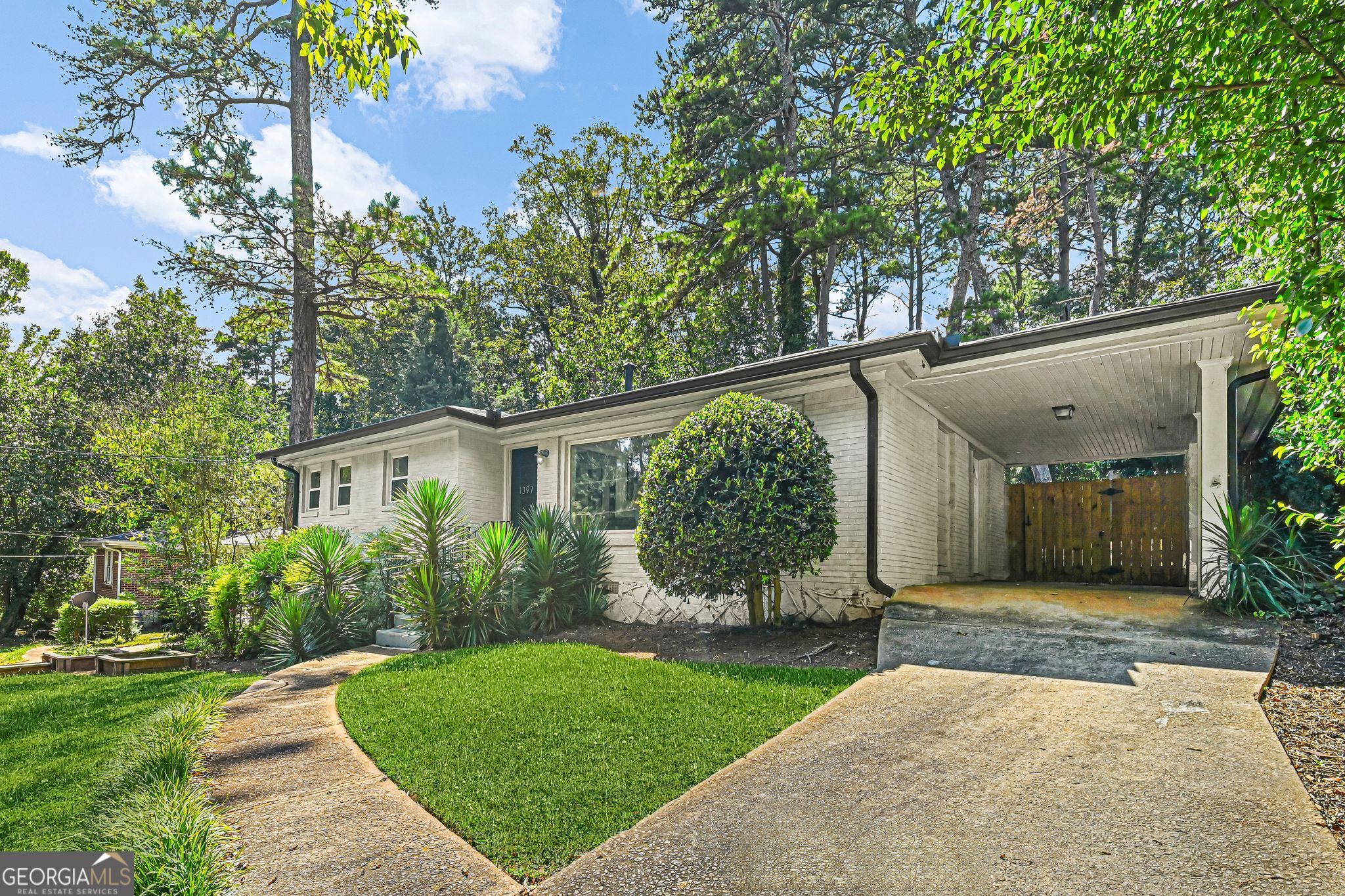 1397 David Circle Property Photo 2