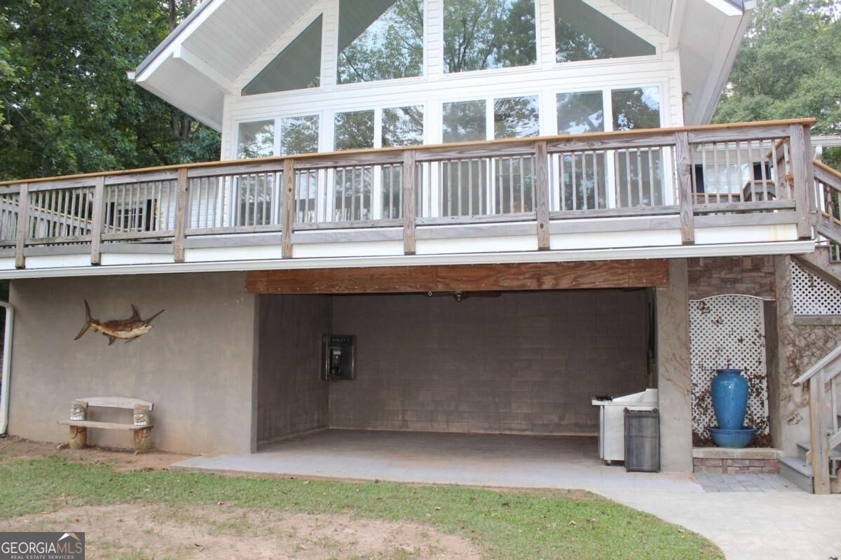 190 Roberts Point Property Photo 1