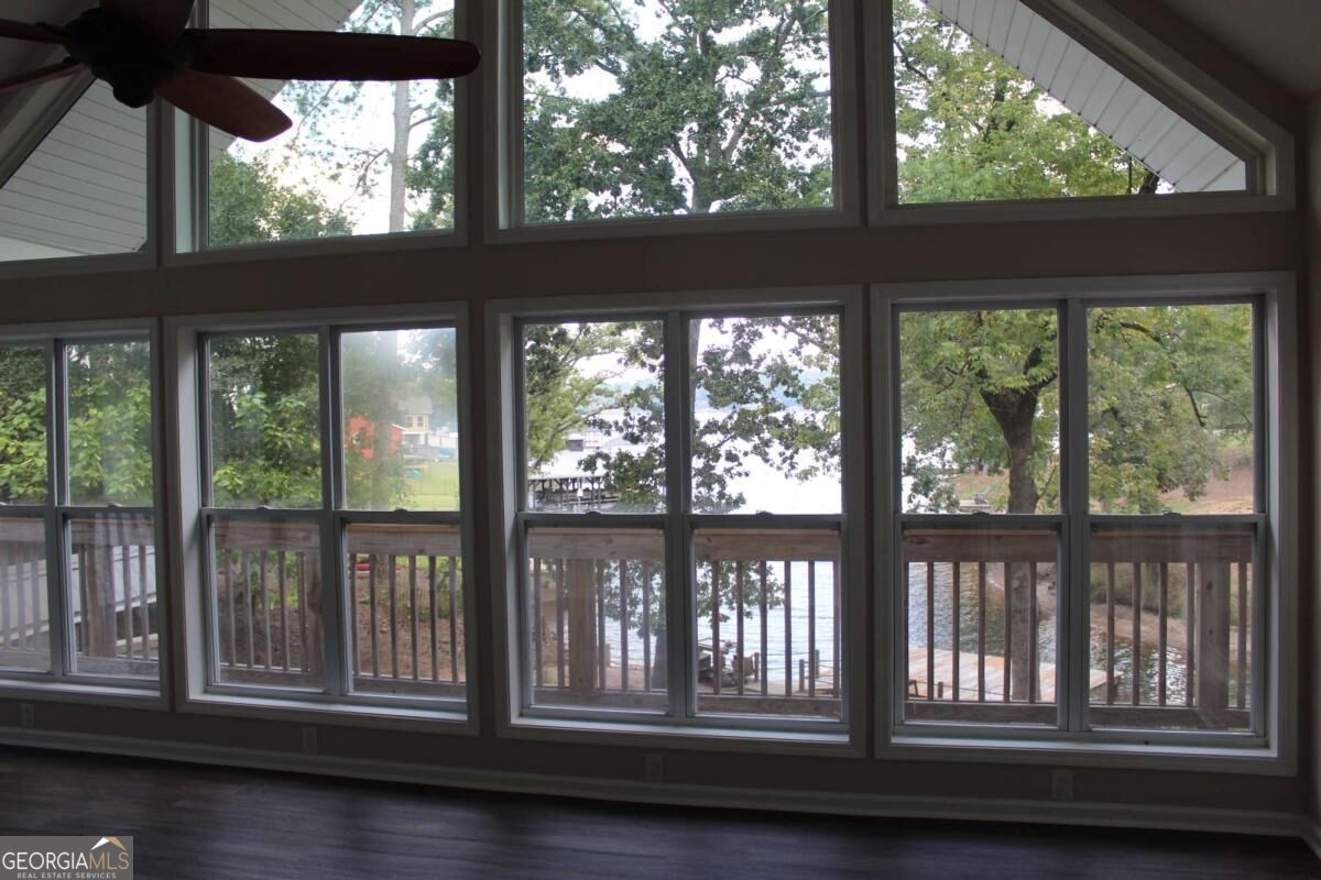 190 Roberts Point Property Photo 17