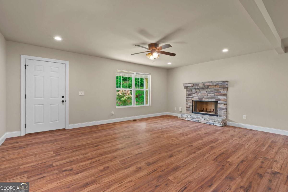 148 Brooks Drive Property Photo 4