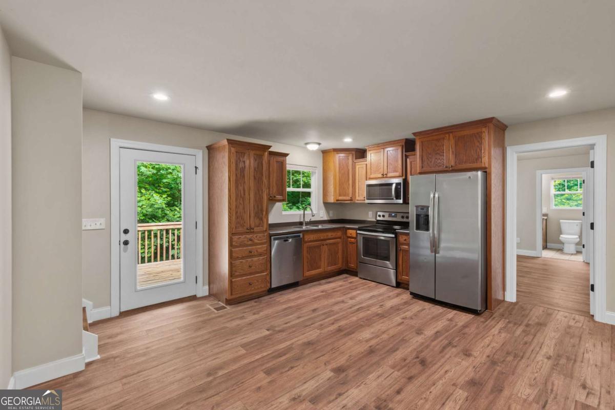 148 Brooks Drive Property Photo 10