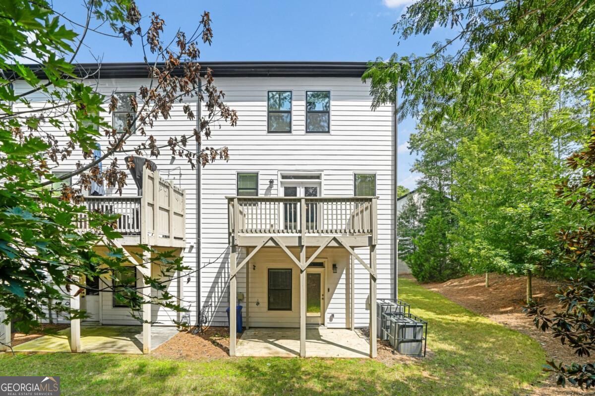 1490 Addison Place Property Photo 43