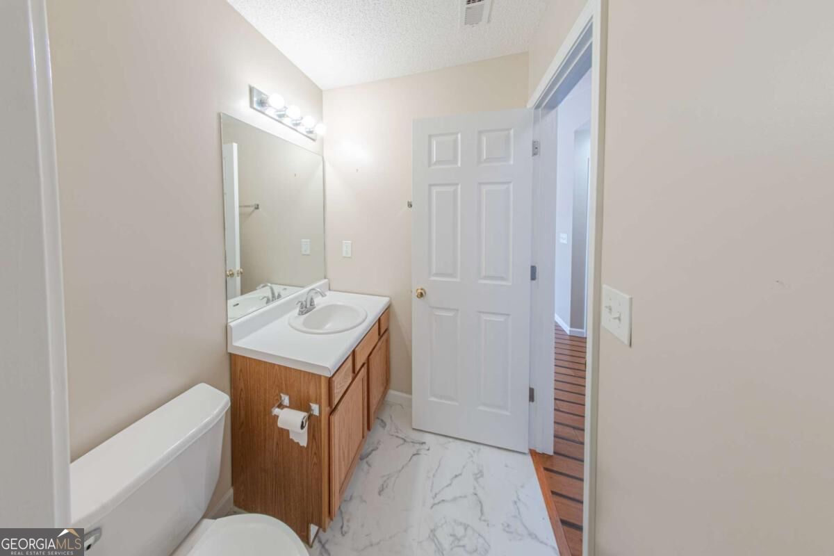 209 Cottonwood Creek Circle Property Photo 16