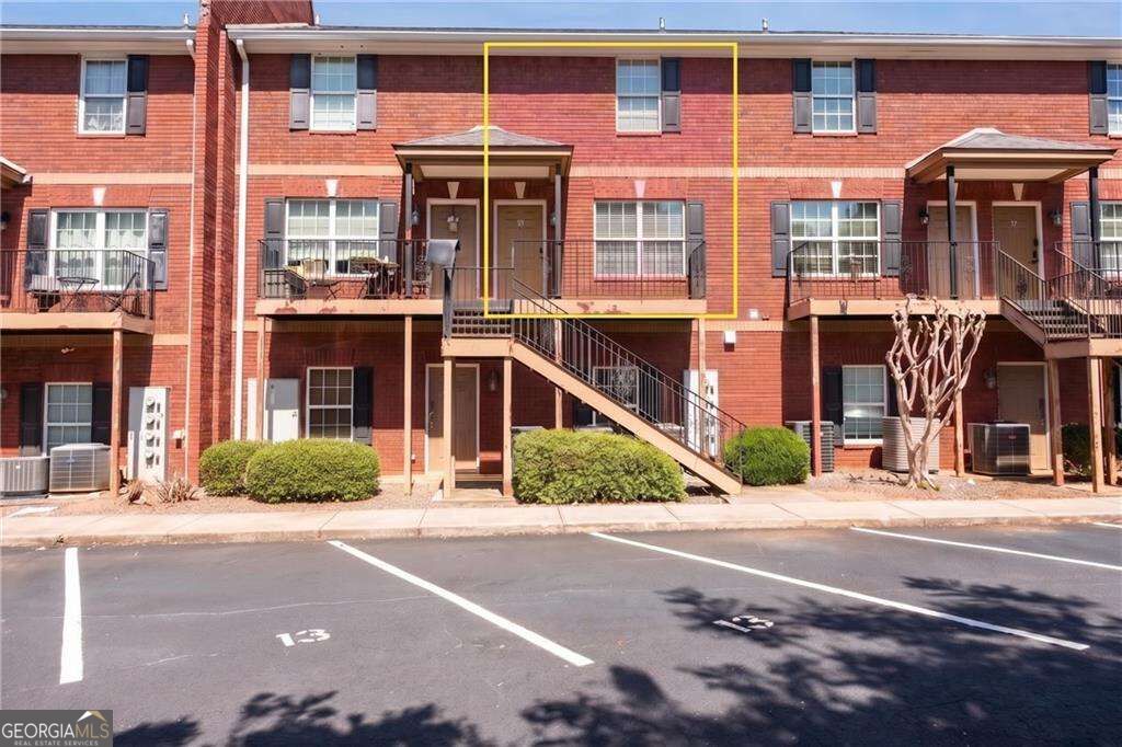 105 Whitehead Road # 15 Property Photo 1