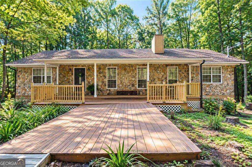5295 Ridge Road Property Photo 1