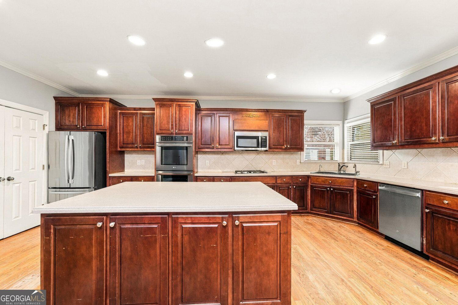 2090 Misty Oaks Drive Property Photo 10