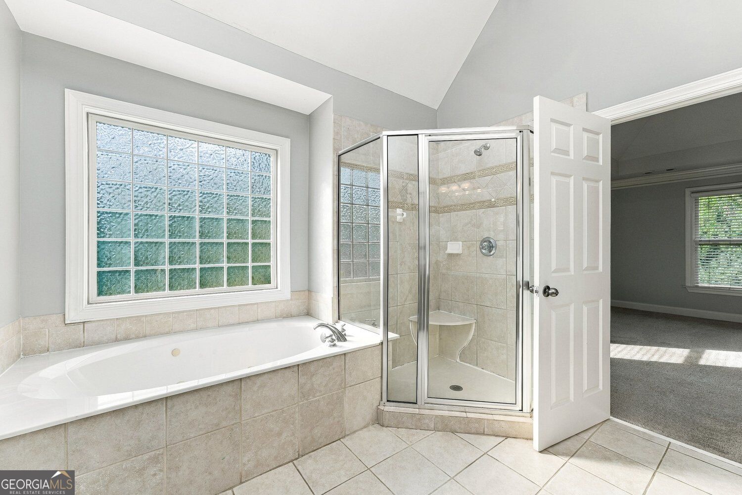 2090 Misty Oaks Drive Property Photo 18