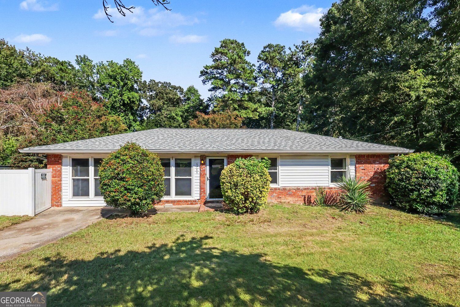 6786 Tralee Drive Property Photo 1