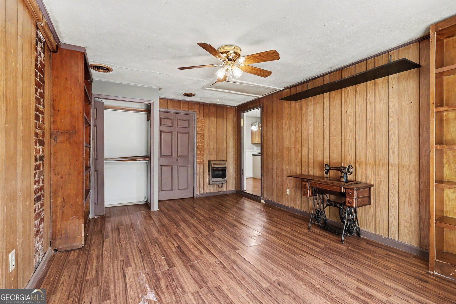 6786 Tralee Drive Property Photo 13