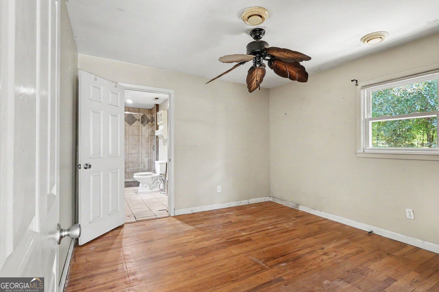6786 Tralee Drive Property Photo 14