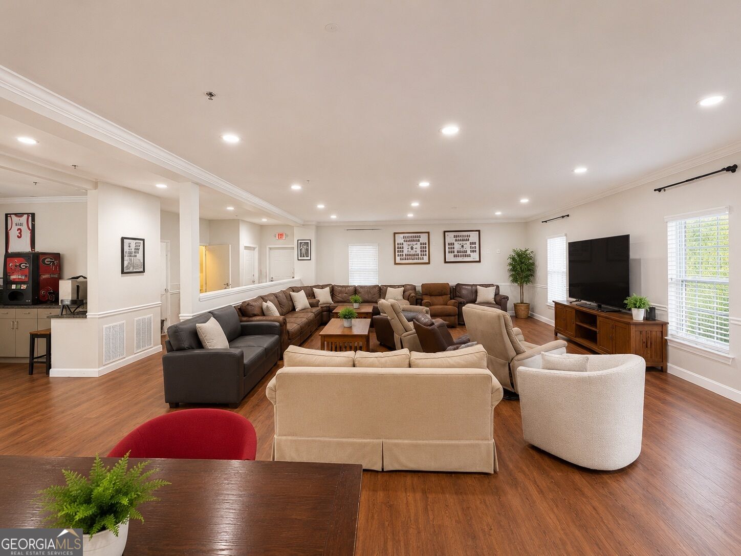 250 Carriage Lane Property Photo 12