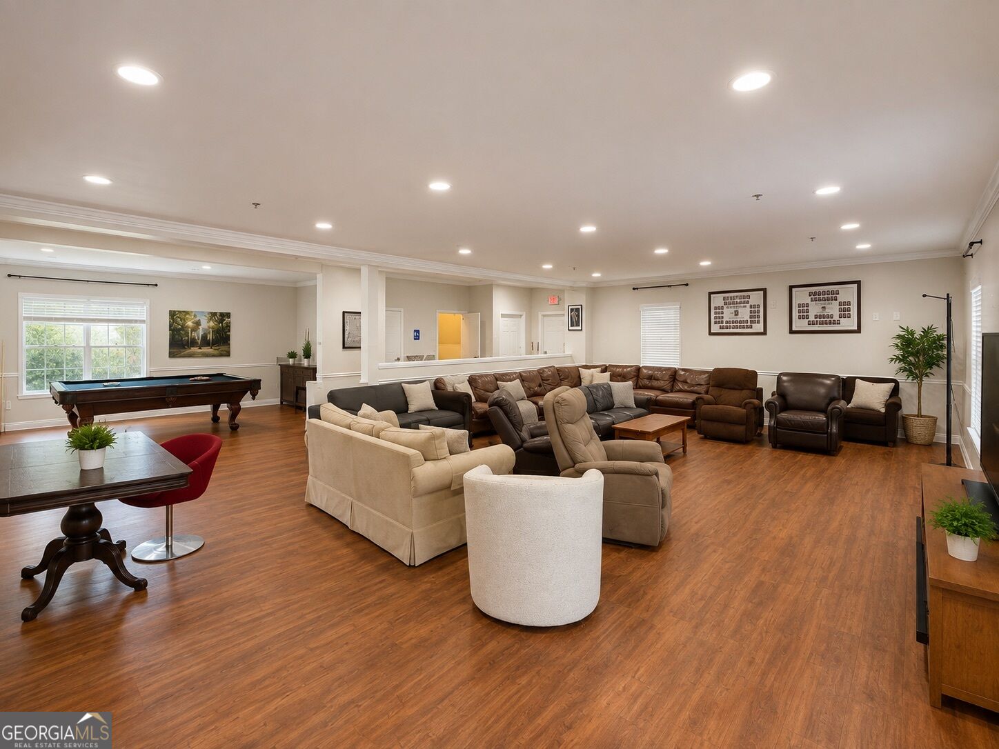 250 Carriage Lane Property Photo 13