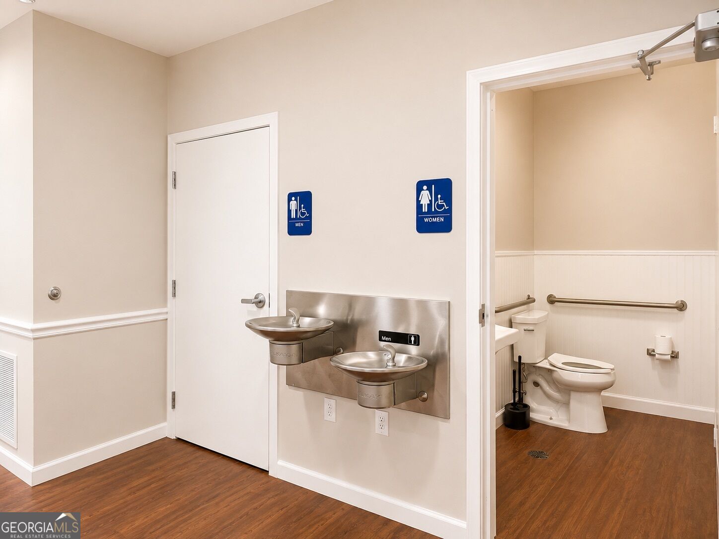 250 Carriage Lane Property Photo 24