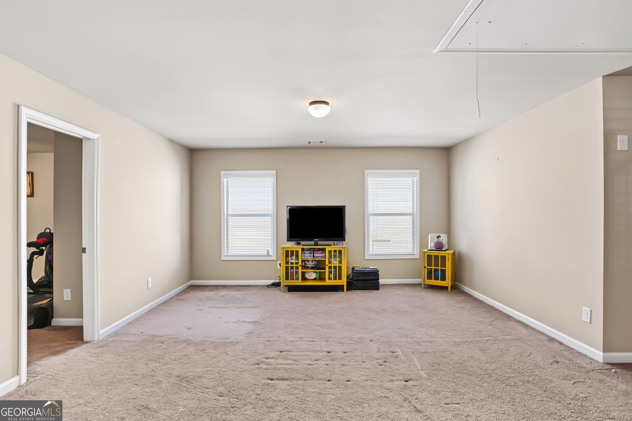 1913 Avondale Court Property Photo 29