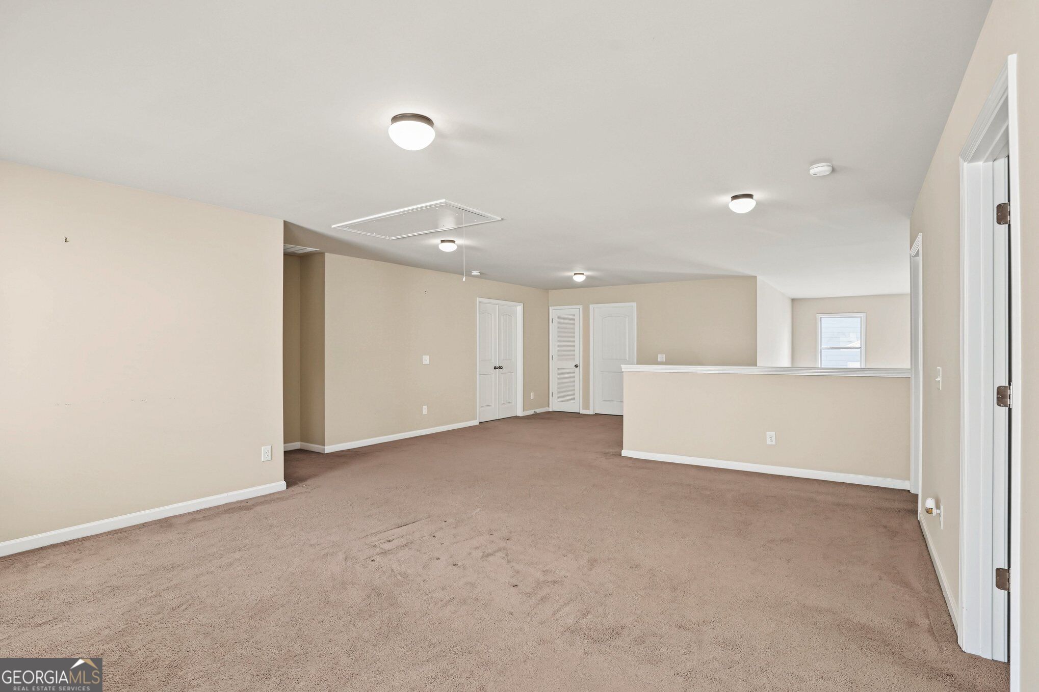 1913 Avondale Court Property Photo 31