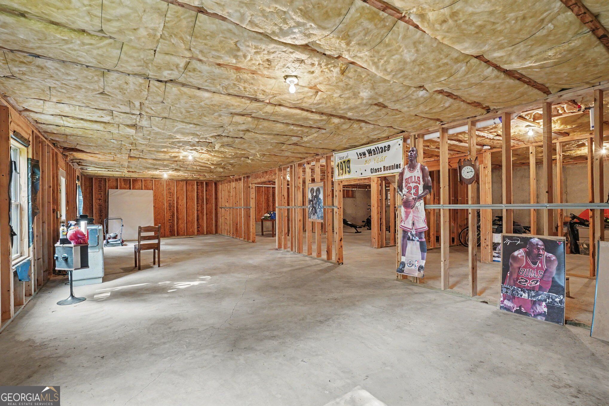 1913 Avondale Court Property Photo 43
