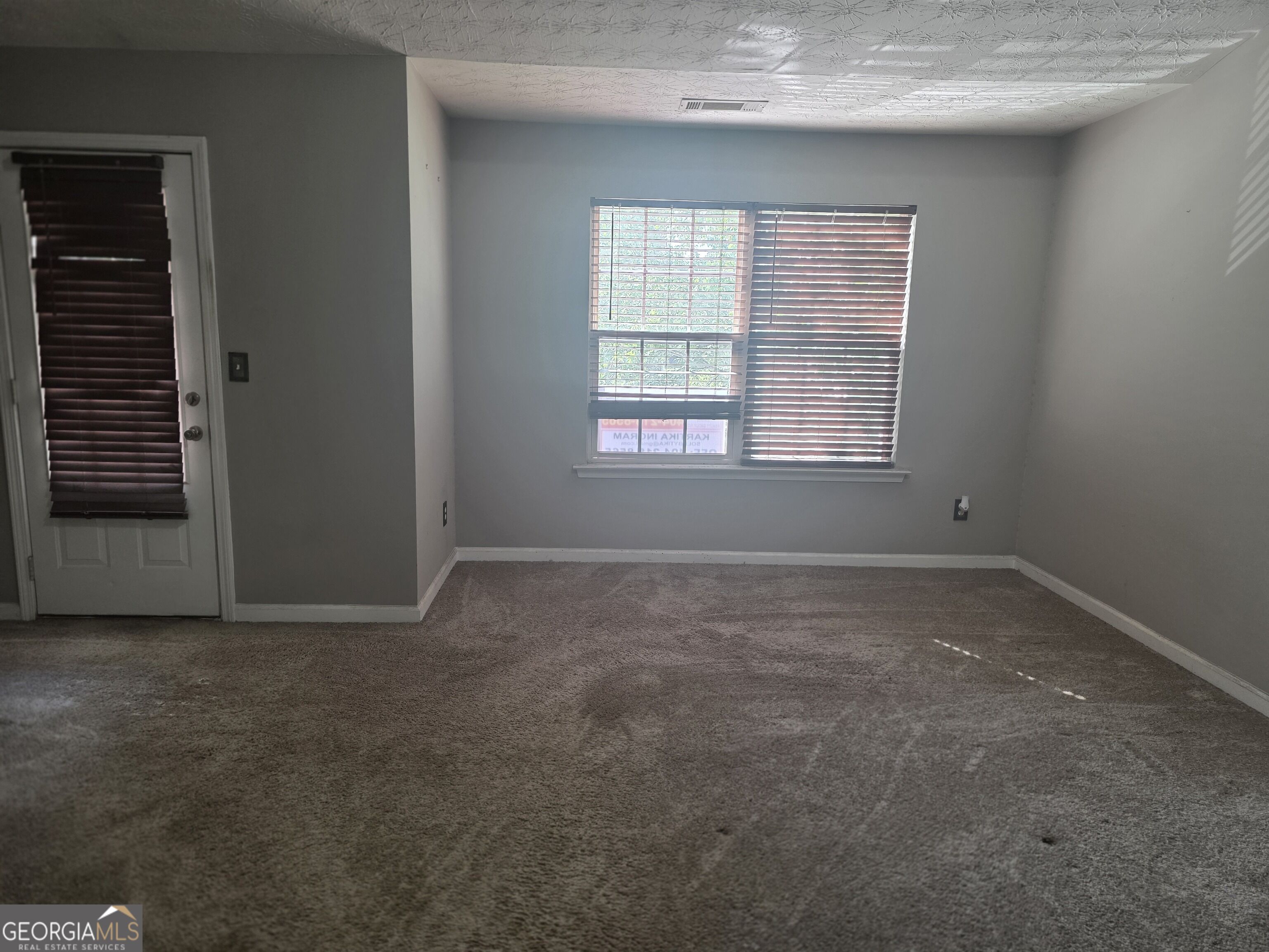 2875 Snapfinger Manor Property Photo 9