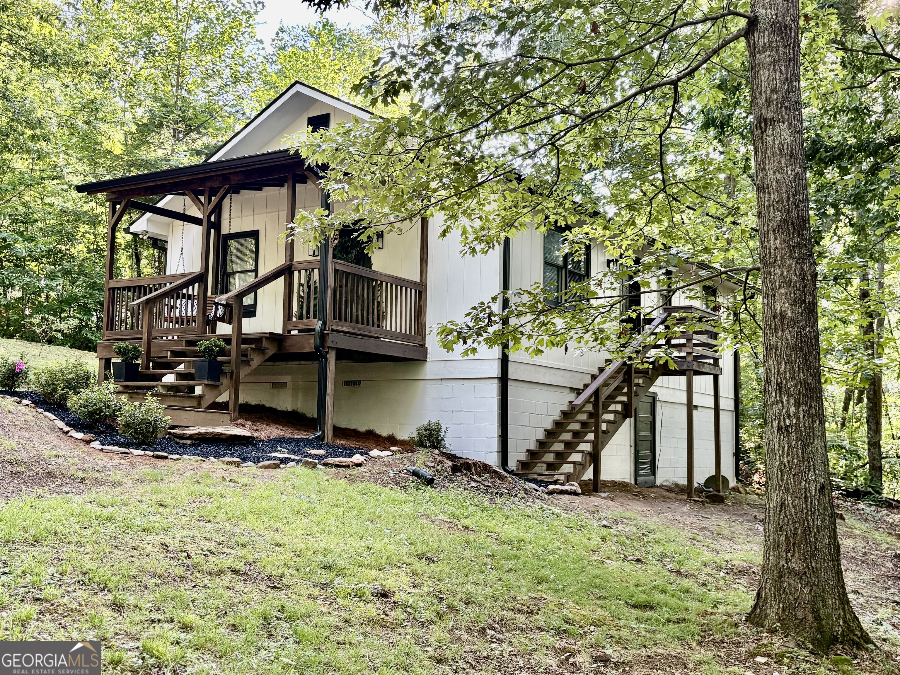56 Carin Lane Property Photo 2