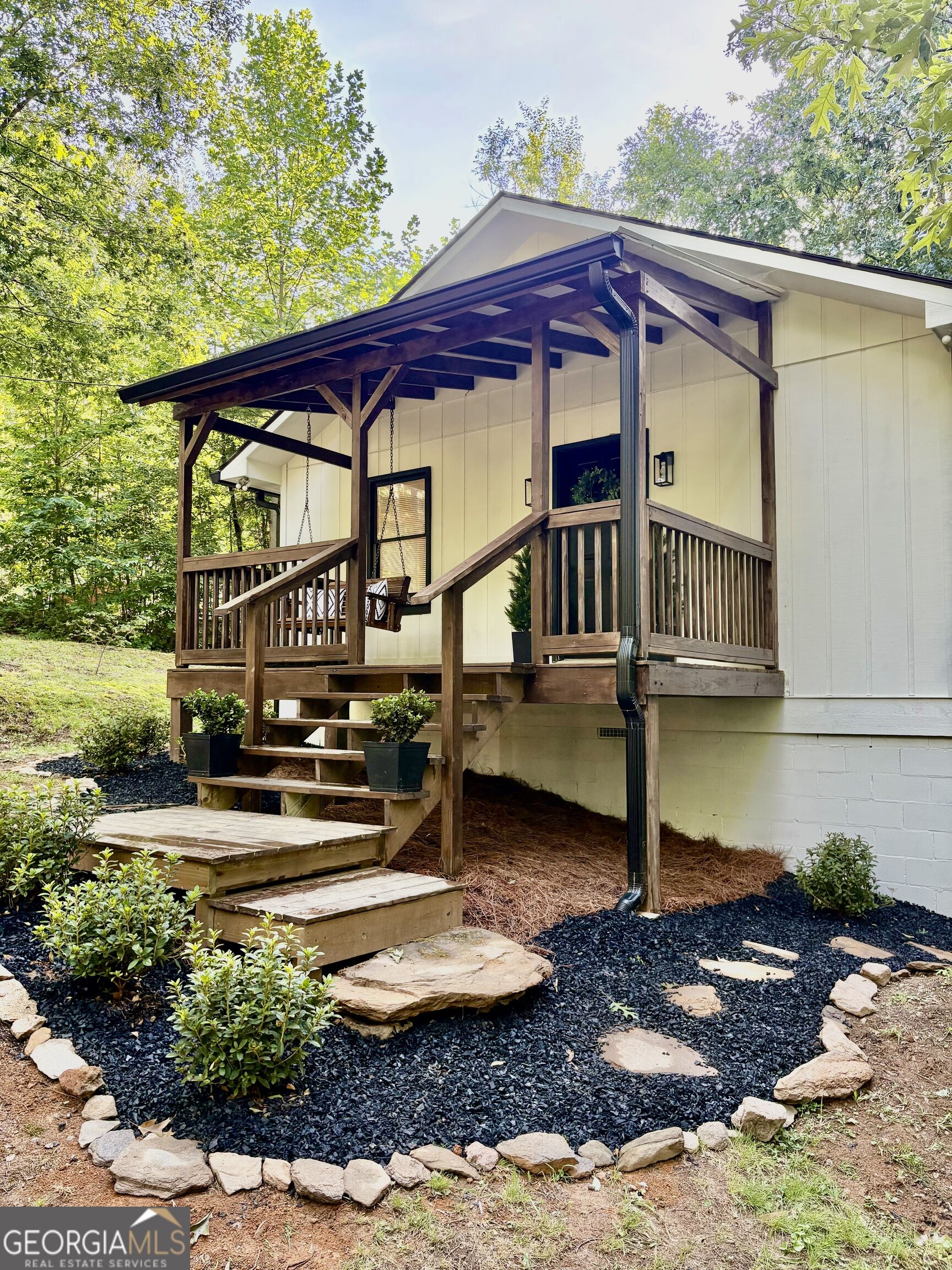 56 Carin Lane Property Photo 6