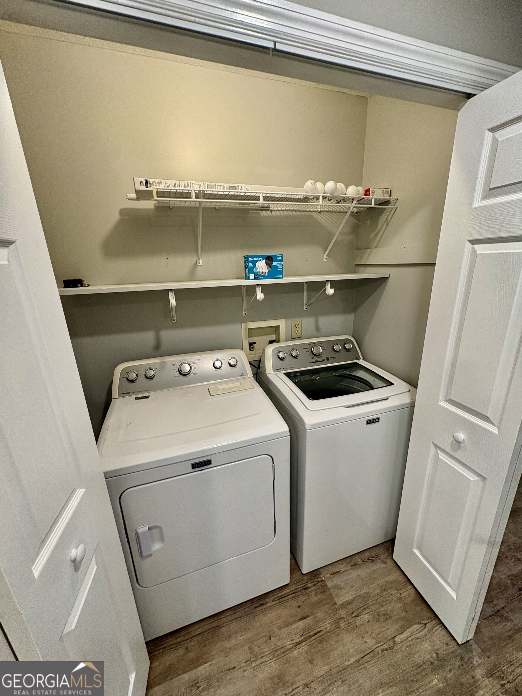 56 Carin Lane Property Photo 17