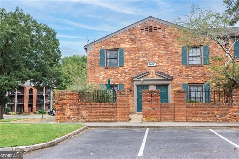 3085 Colonial Way # A Property Photo 1