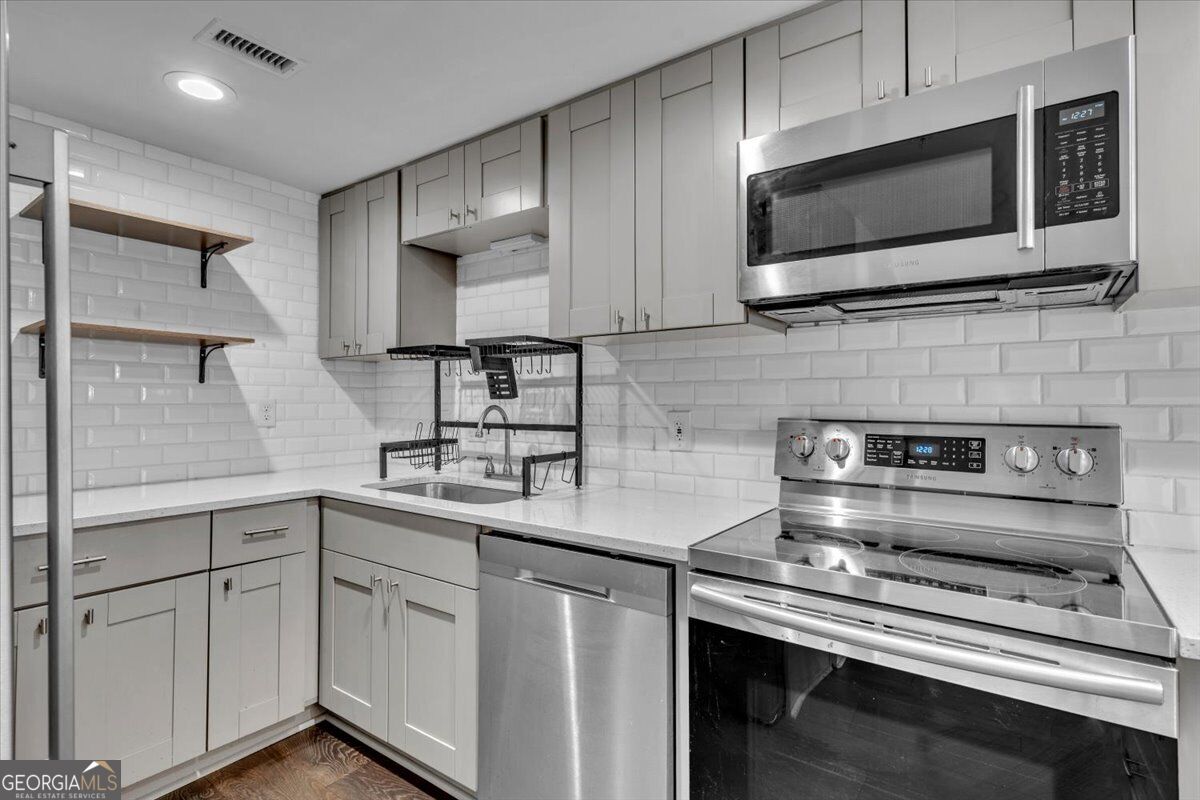 199 14th Street Ne # 910 Property Photo 4