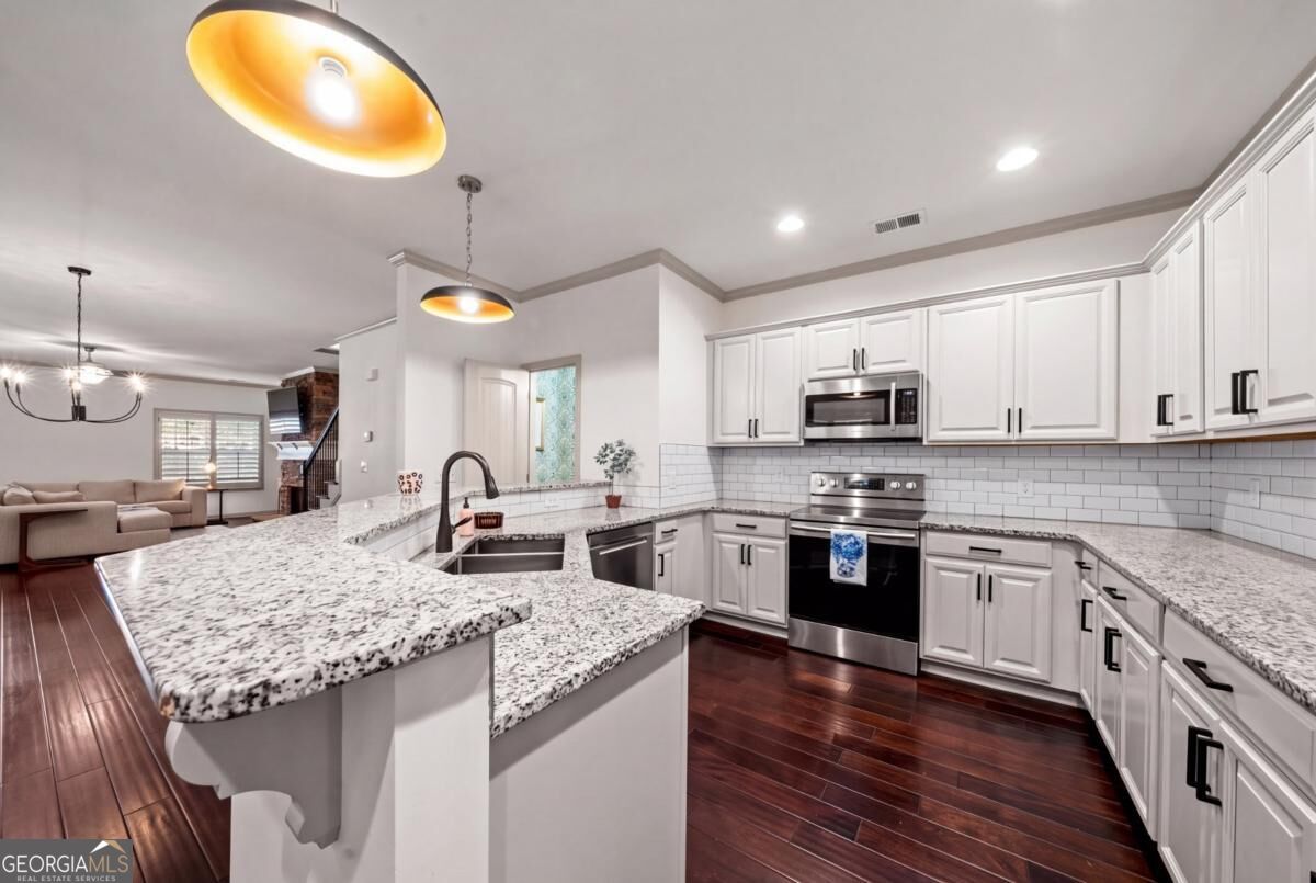 50 Park Circle Property Photo 14