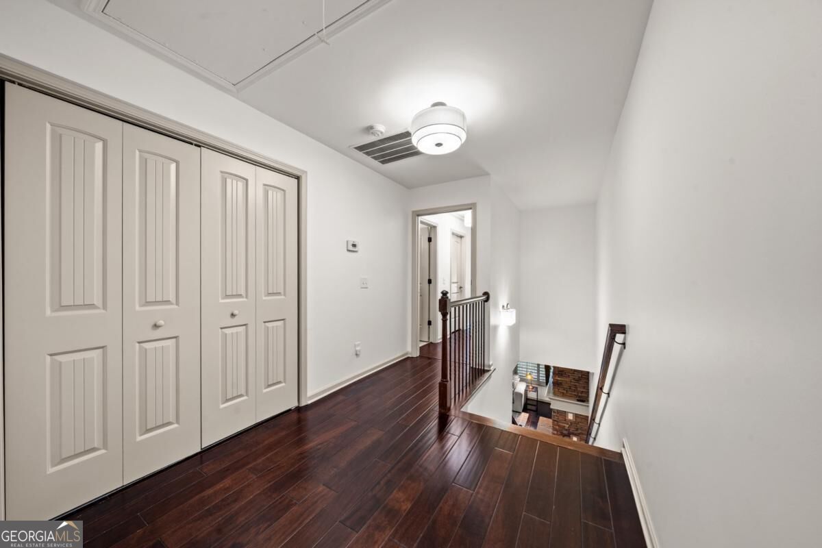 50 Park Circle Property Photo 20