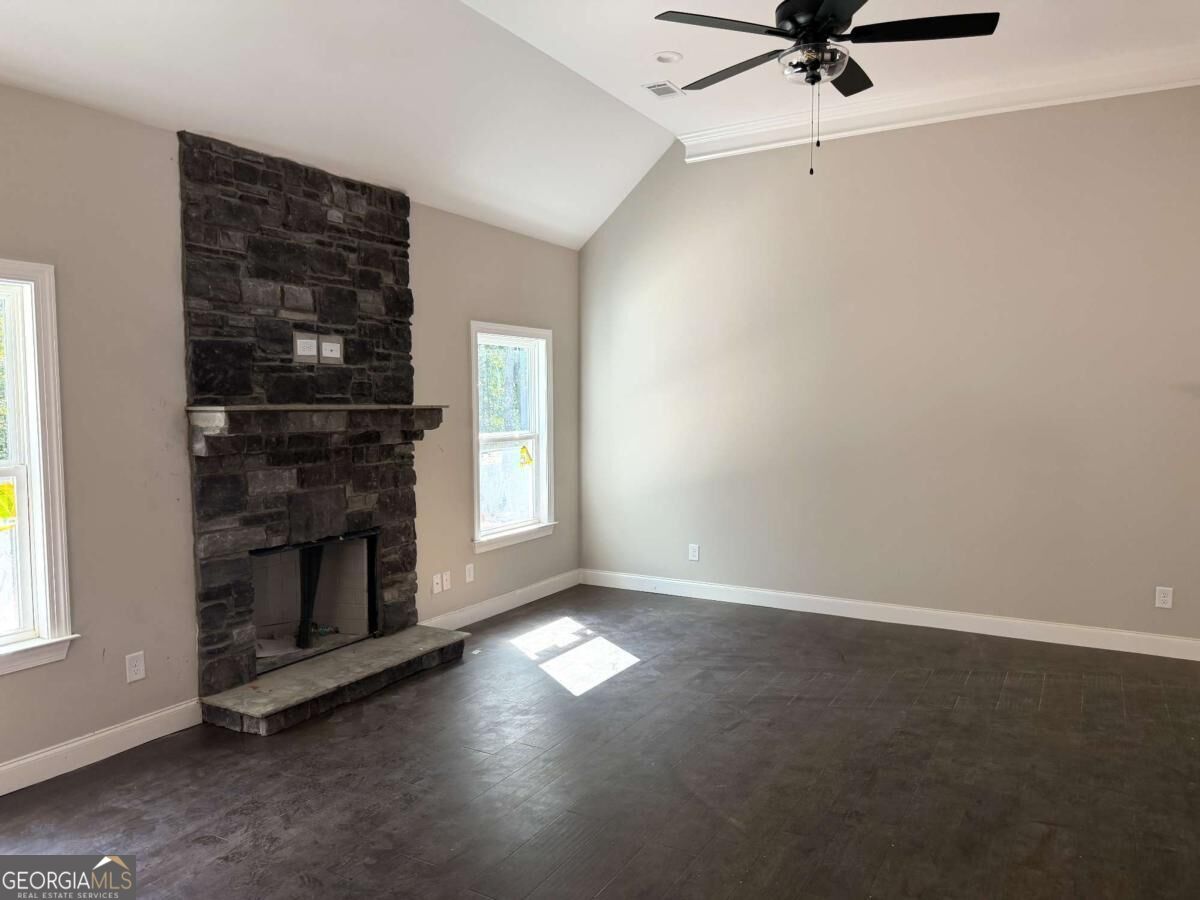 303 Spring Lake Cove Property Photo 2