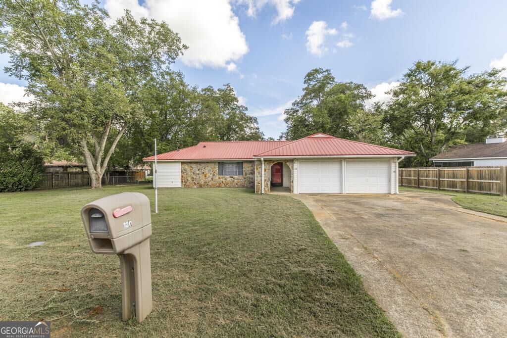 120 Haag Drive Property Photo 1