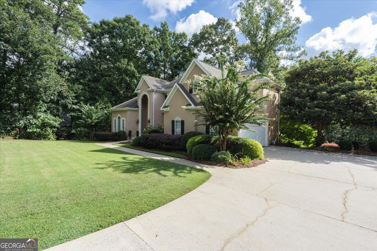 120 Westchester Drive Property Photo 3