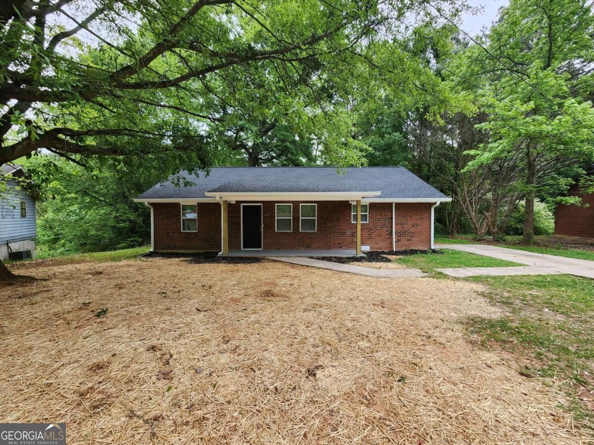 723 W Creek Circle Property Photo 1