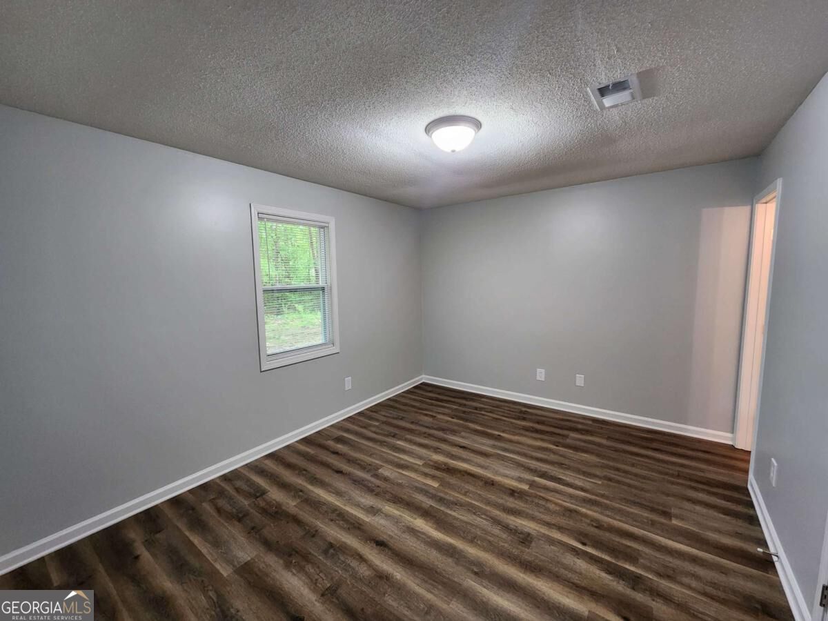 723 W Creek Circle Property Photo 8