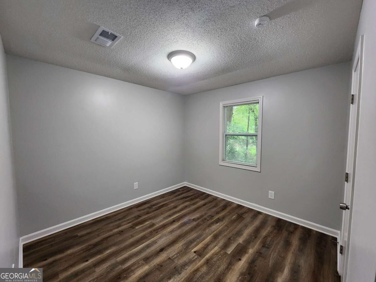 723 W Creek Circle Property Photo 9