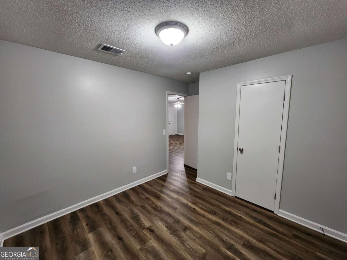 723 W Creek Circle Property Photo 10