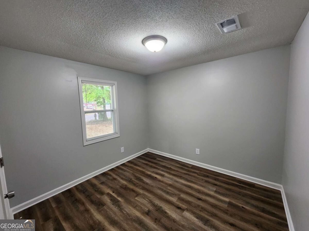 723 W Creek Circle Property Photo 12