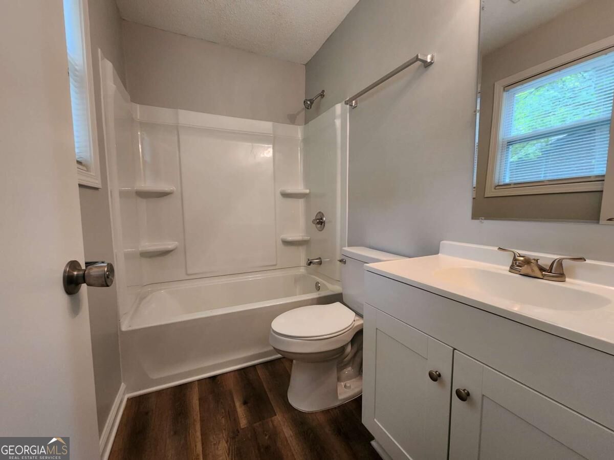 723 W Creek Circle Property Photo 14