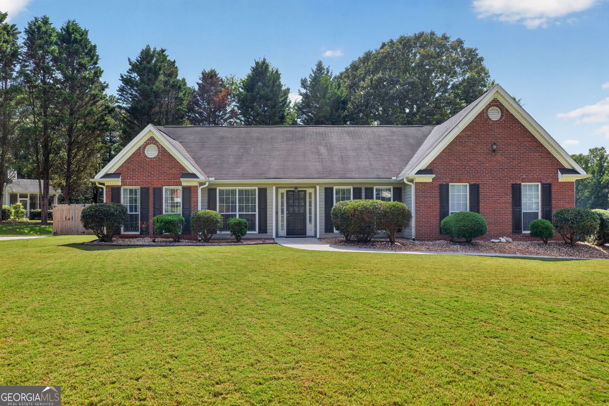 300 Hickory Pointe Court Property Photo 2
