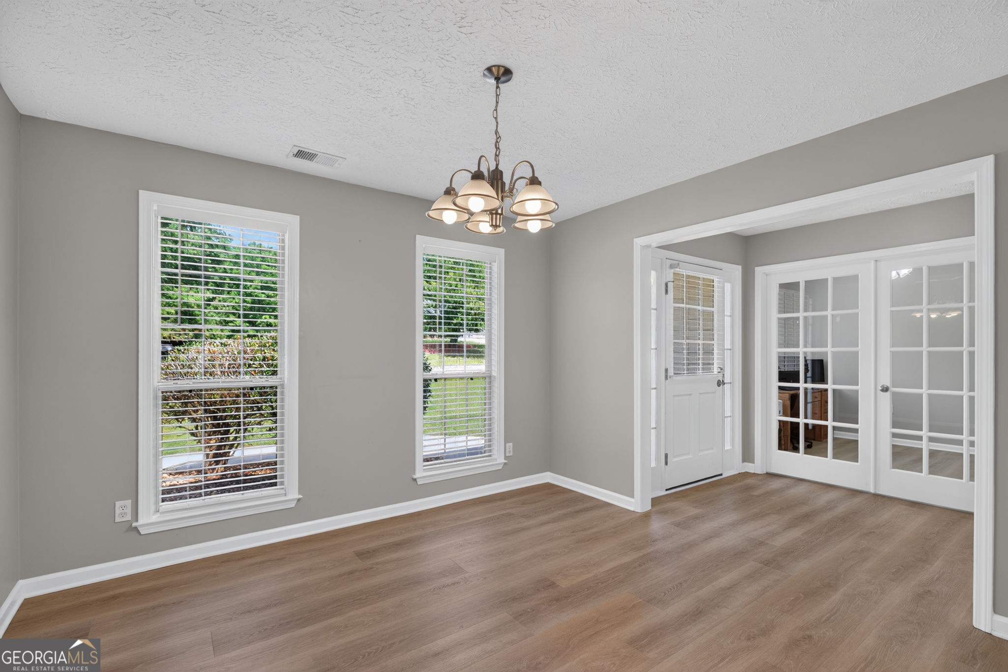 300 Hickory Pointe Court Property Photo 6