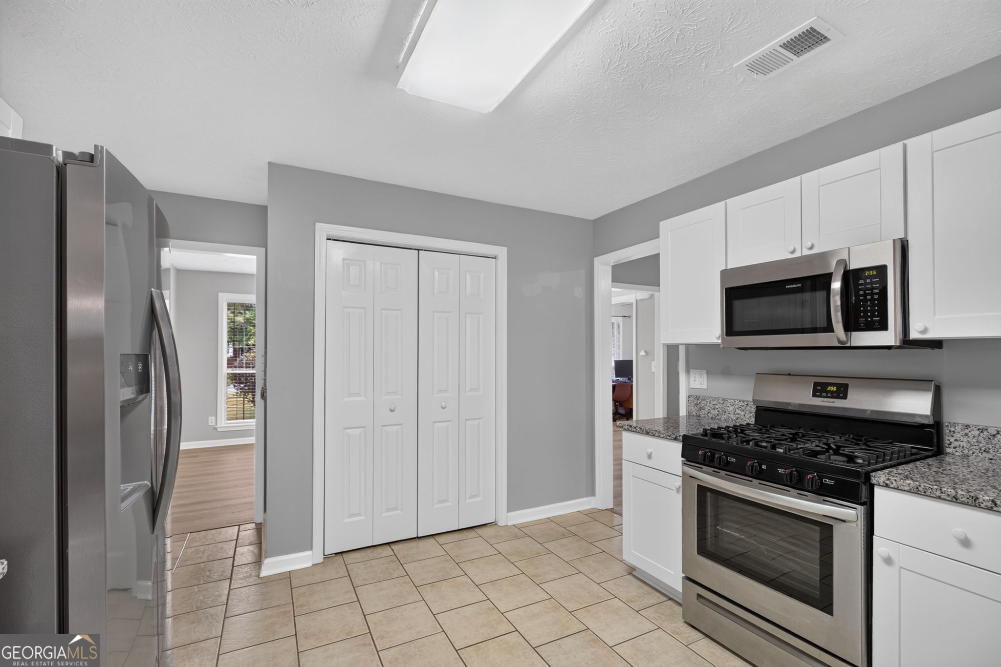 300 Hickory Pointe Court Property Photo 14