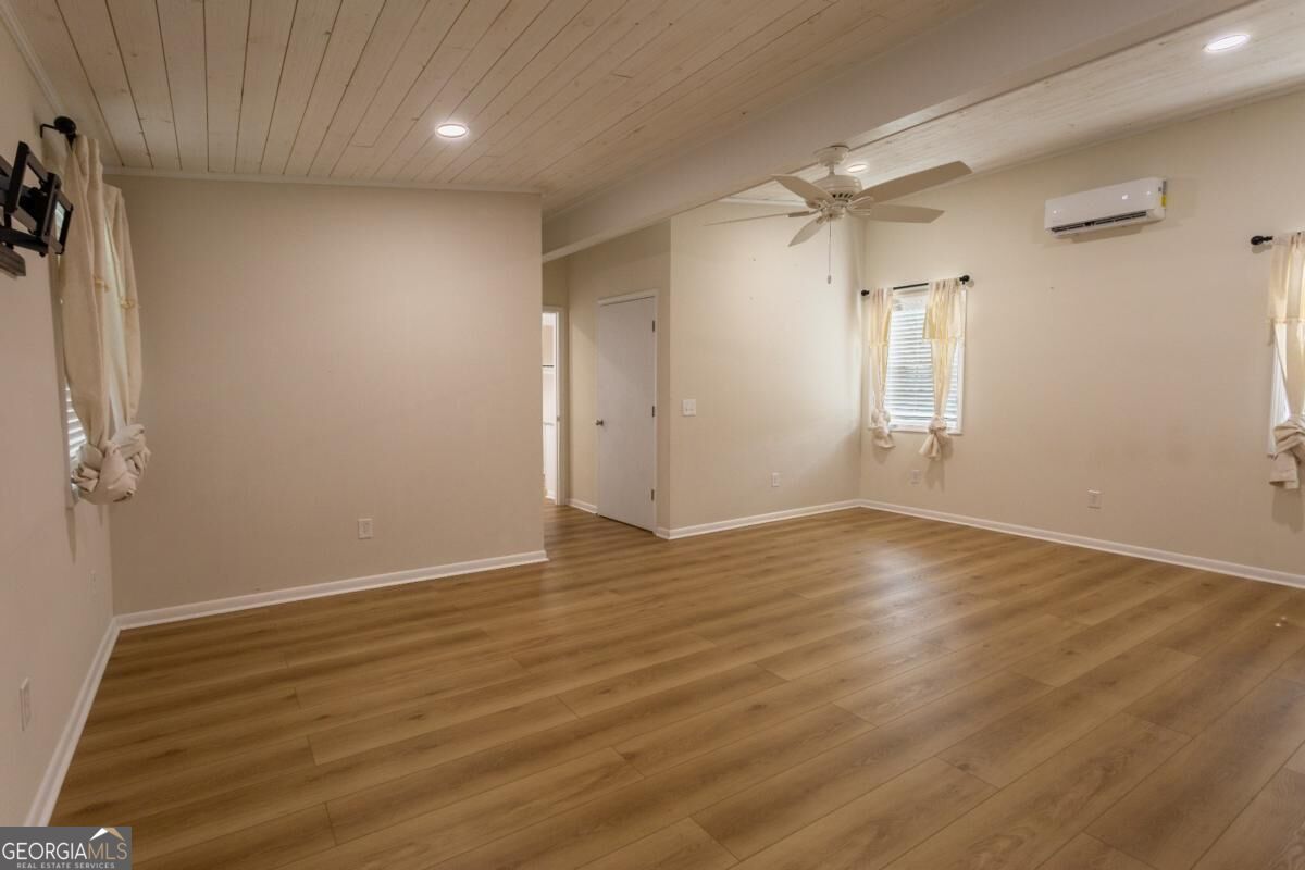96 N Gill Street Property Photo 21