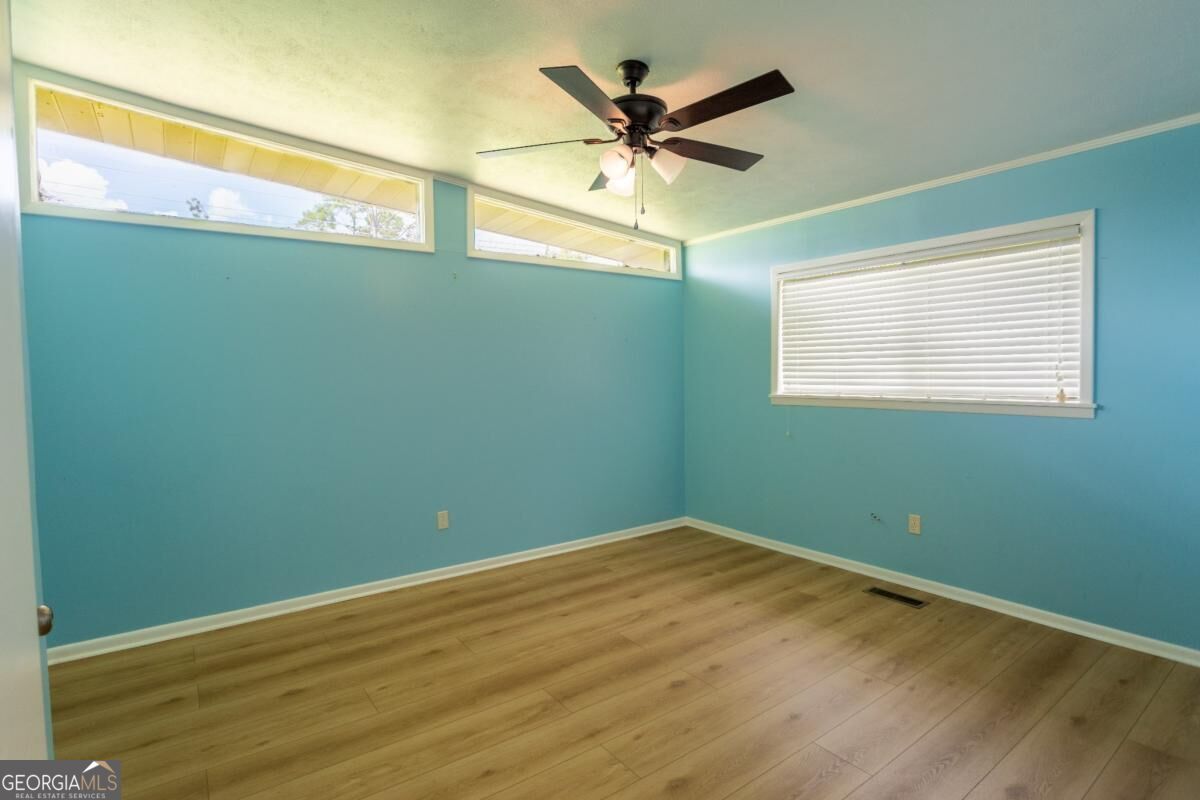 96 N Gill Street Property Photo 33