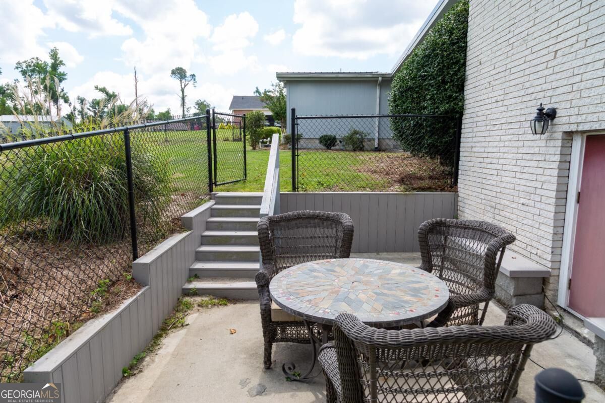 96 N Gill Street Property Photo 49