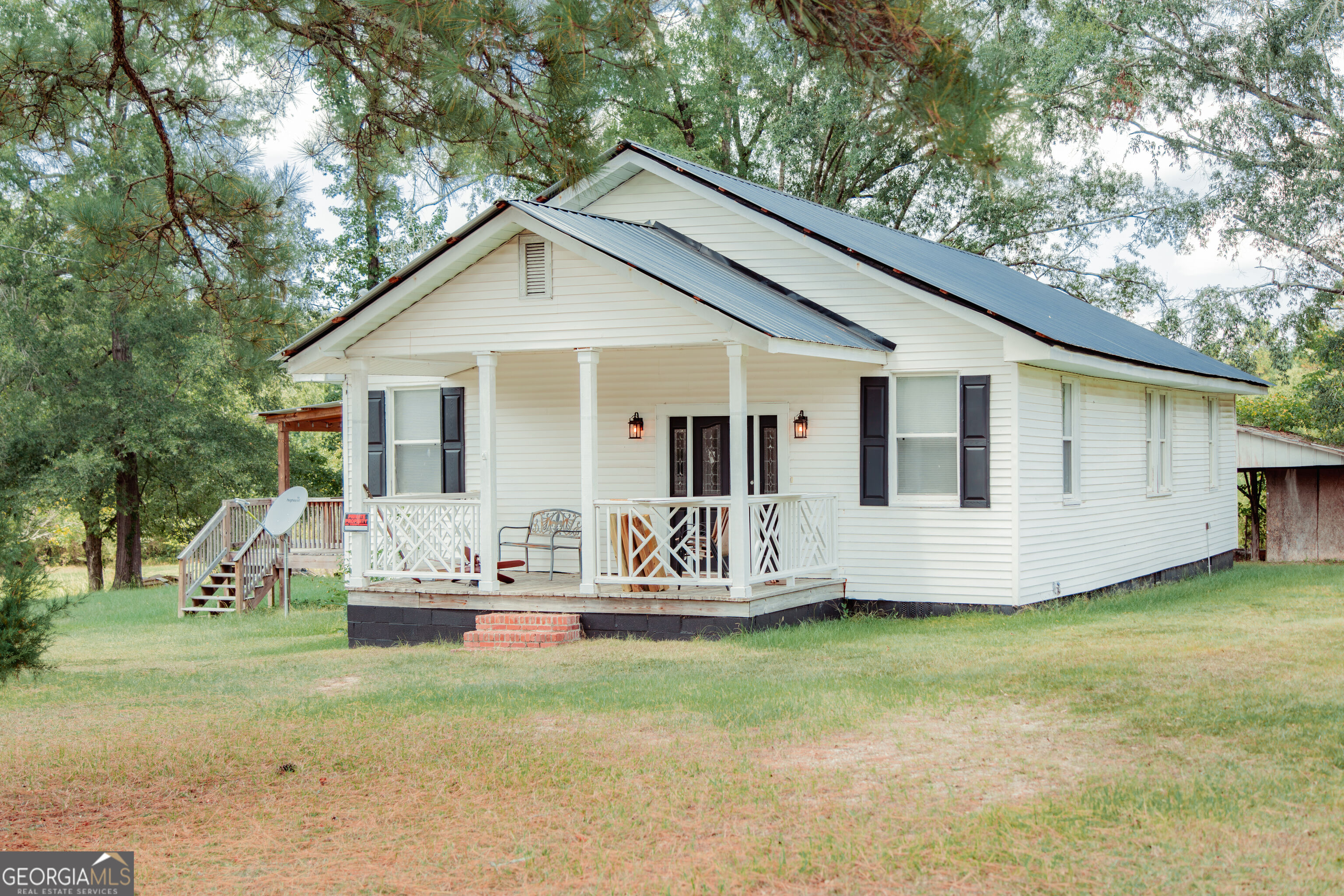 1427 Us Hwy 80 Property Photo 2