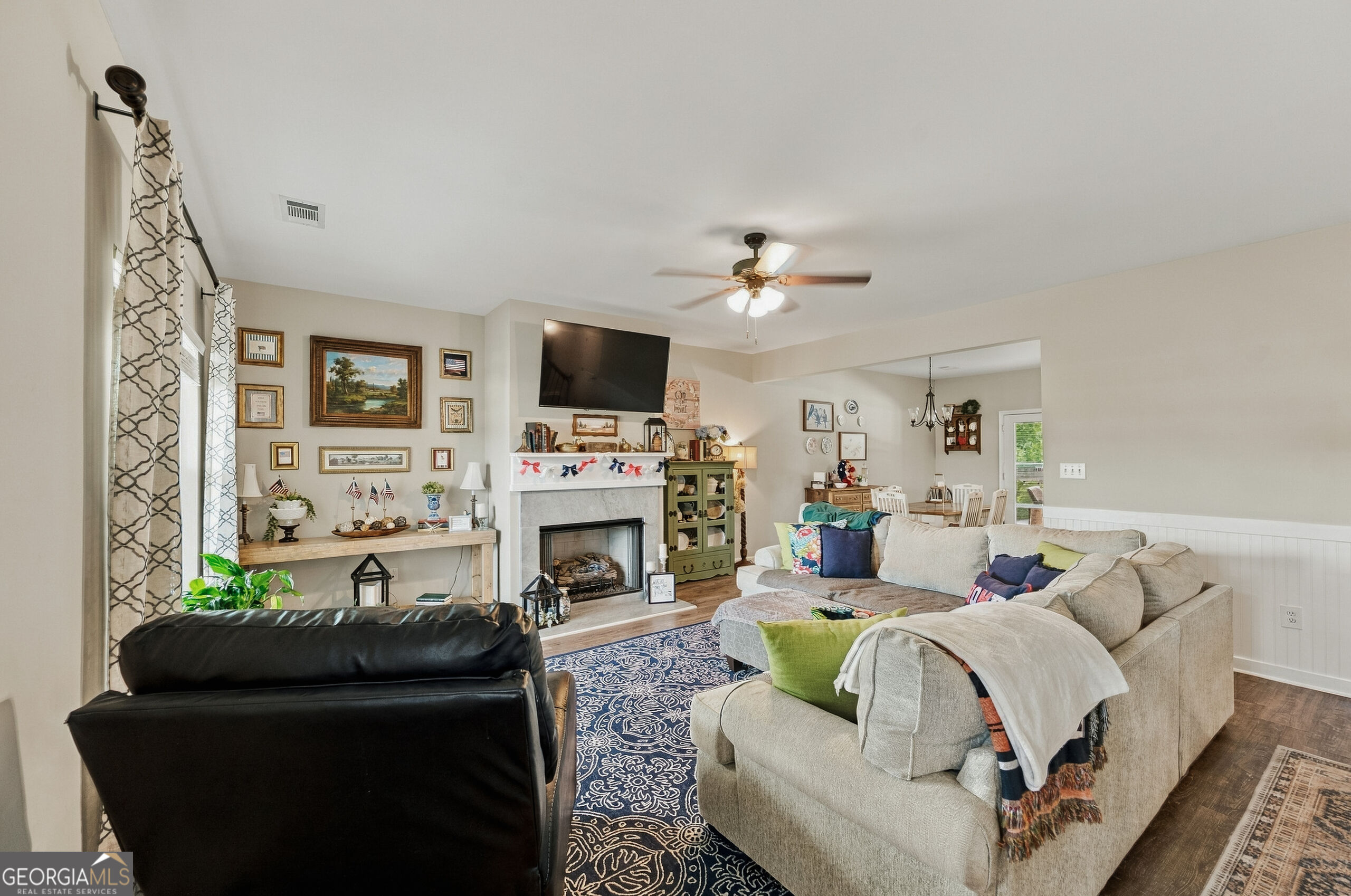 279 Davis Road Property Photo 16