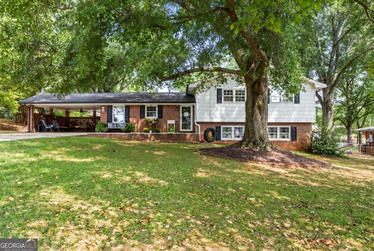20 Oakdale Drive Property Photo 1