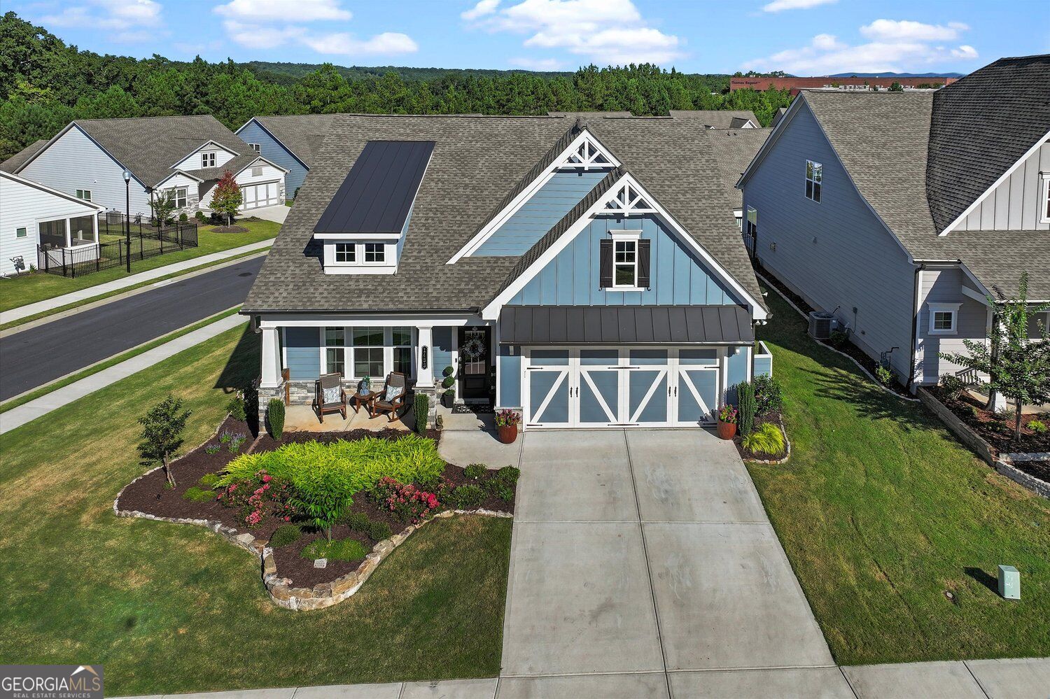 1453 Bluffs Ridge Way Property Photo 4