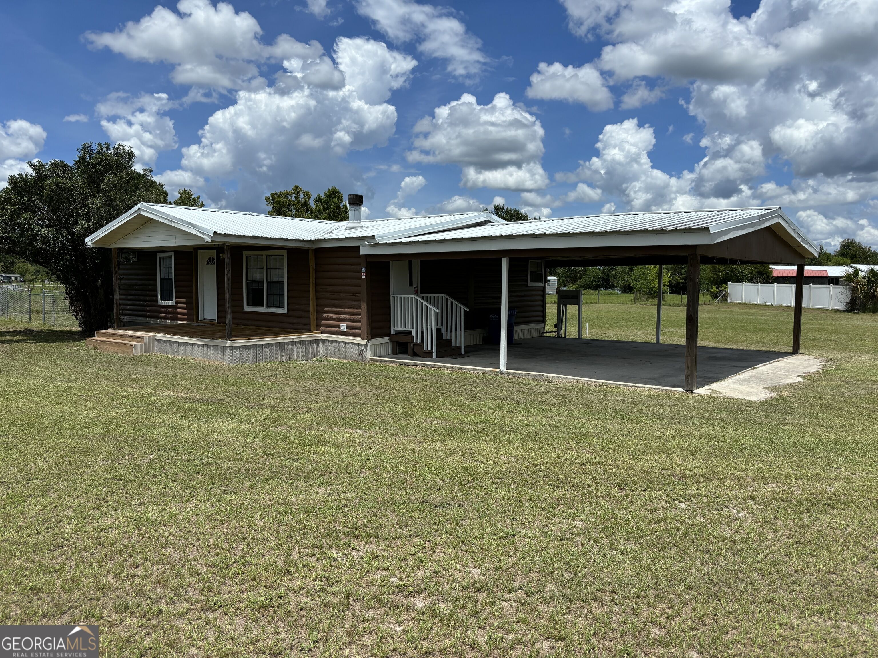 266 Spring Lake Drive Property Photo 1