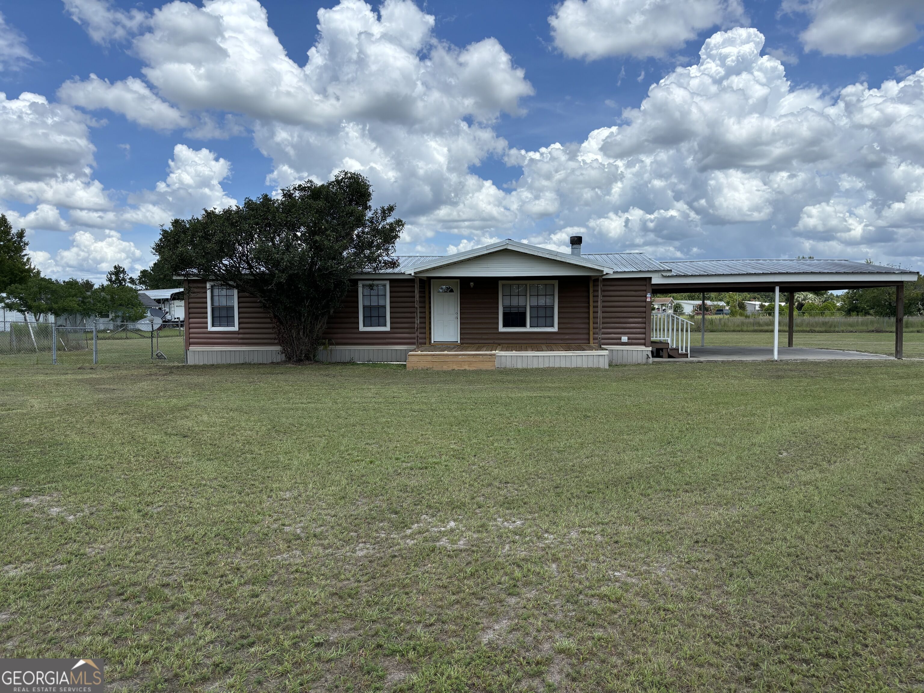 266 Spring Lake Drive Property Photo 2