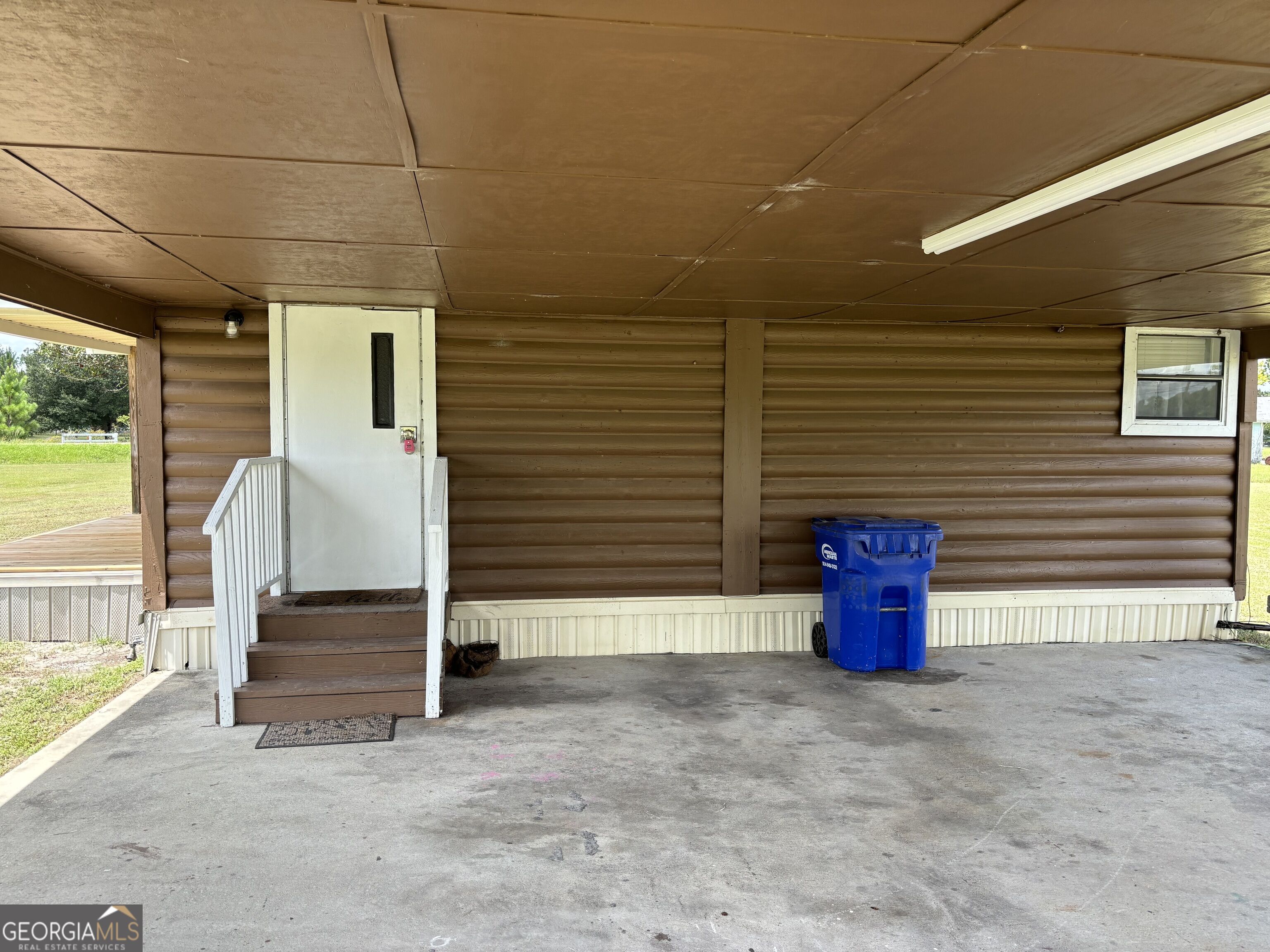 266 Spring Lake Drive Property Photo 4